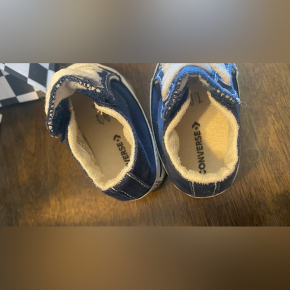 Baby converse - Picture 3 of 3